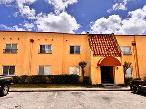 Building Photo - 3916 Corrida Ct