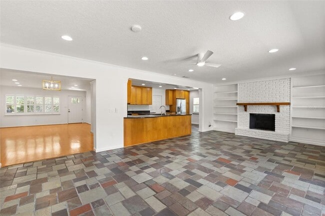 Building Photo - 1711 Chestnut Ave