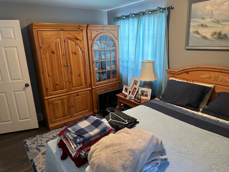 Building Photo - 754 Duanesburg Rd