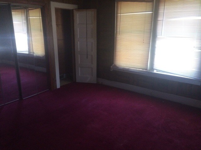 Building Photo - 3318 Darien St