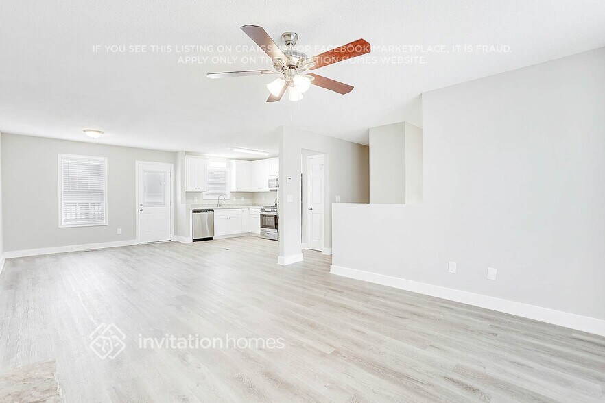 Building Photo - 500 Weston Ct