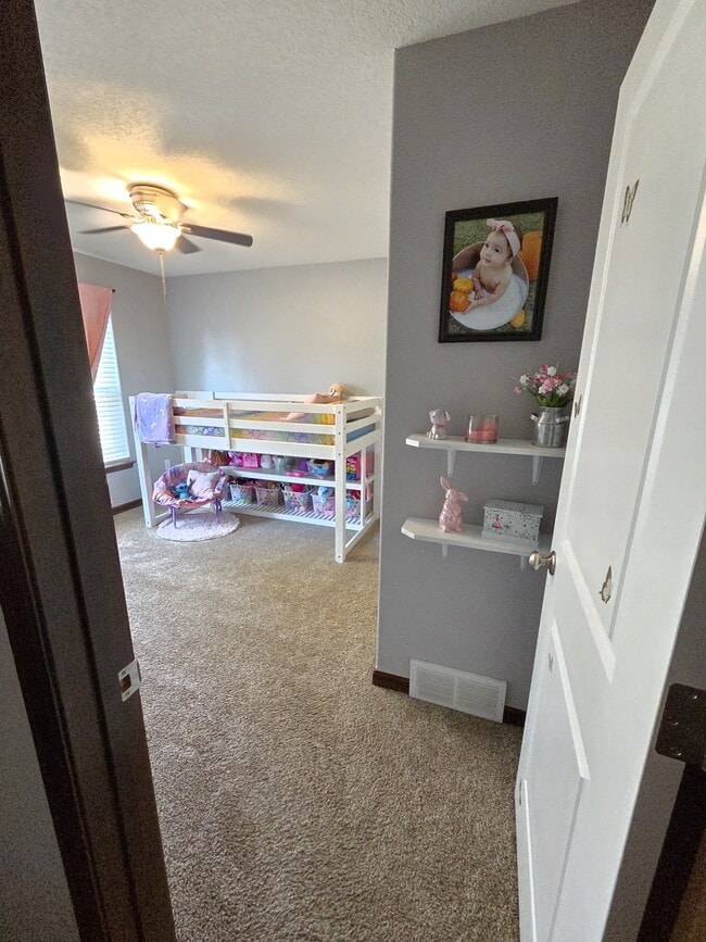 Building Photo - 4121 Mockingbird Ln