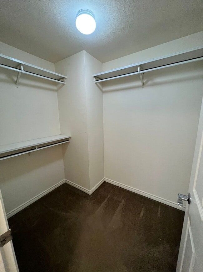 Building Photo - Little Italy 1 Bed/ 1.5 Bath, Loft at Treo!