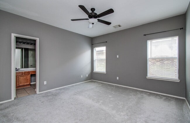 Building Photo - 14034 Chelseahurst Ln