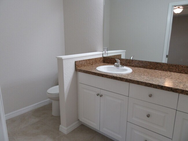 Building Photo - Beautiful home in Silver Springs