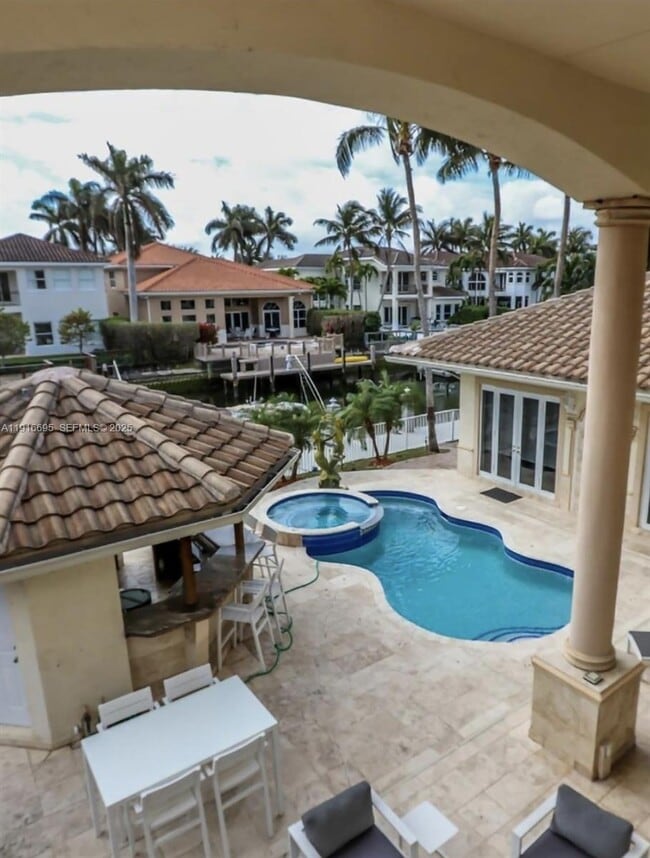 Building Photo - 922 Washington St