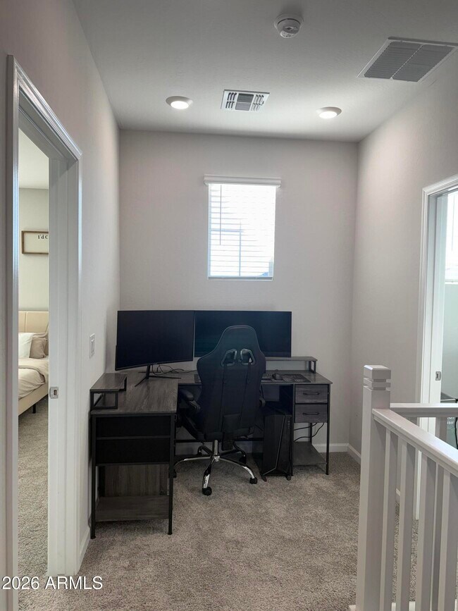 Building Photo - 18140 W Daley Ln