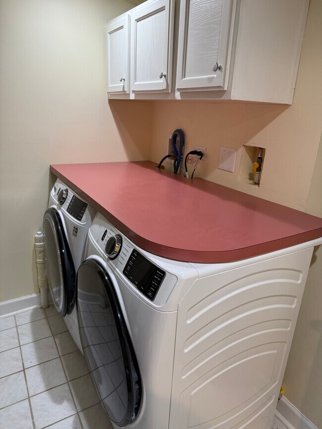 In unit full size modern washer and dryer - 4143 W Roscoe St