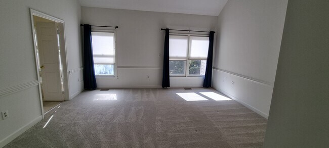 Building Photo - 9706 Whitley Park Pl