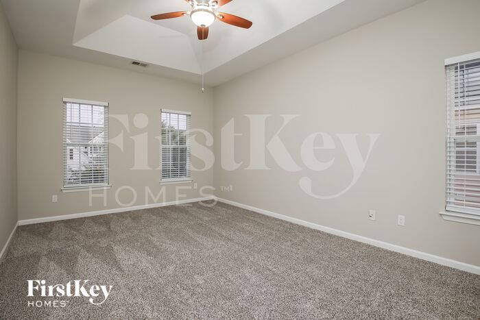 Building Photo - 5265 Stonewall Dr