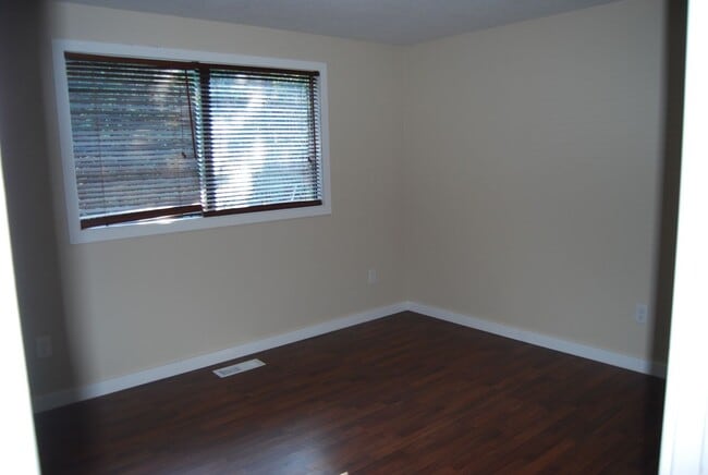 Building Photo - HAD914