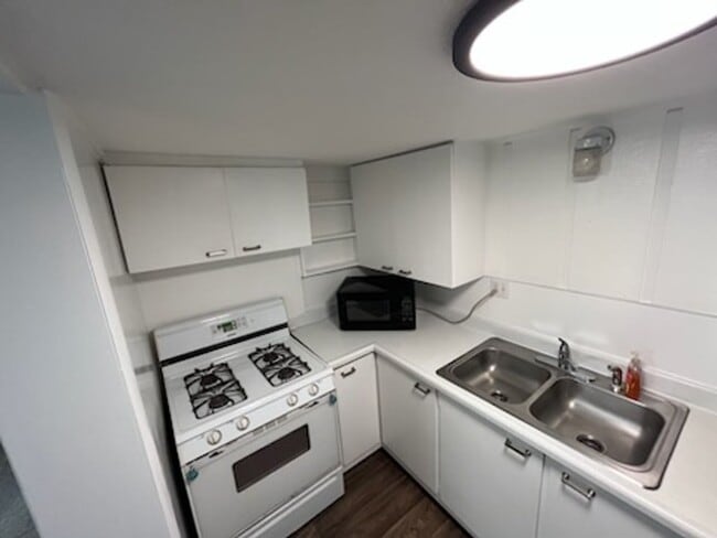 Building Photo - 11164 S Temple Dr