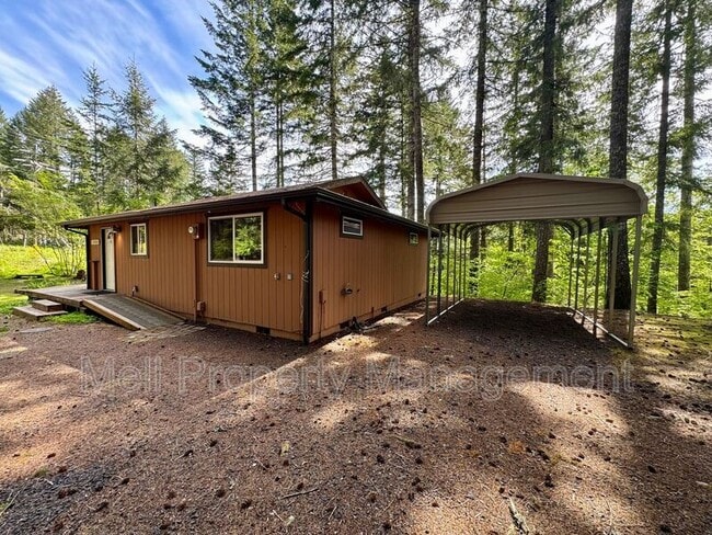 Building Photo - 231 Dogleg Pl