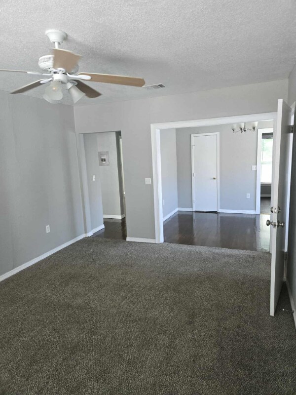 Building Photo - 409 Jackson St