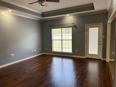 Building Photo - 355 Honey Hill Dr