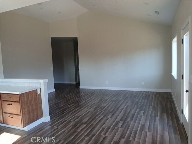 Building Photo - 14014 Creston Rd