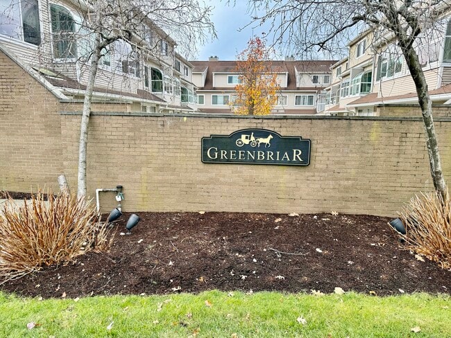 Building Photo - 1900 Summer St