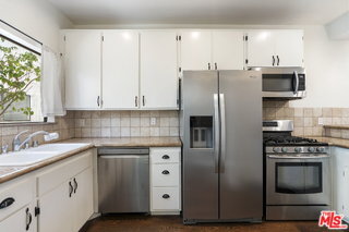 Building Photo - 2500 Abbot Kinney Blvd