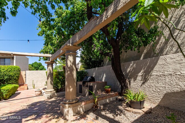 Building Photo - 8513 N 84th St