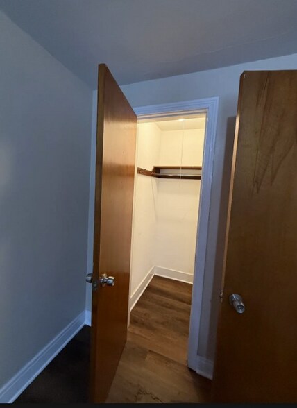 Building Photo - 369 Potters Rd