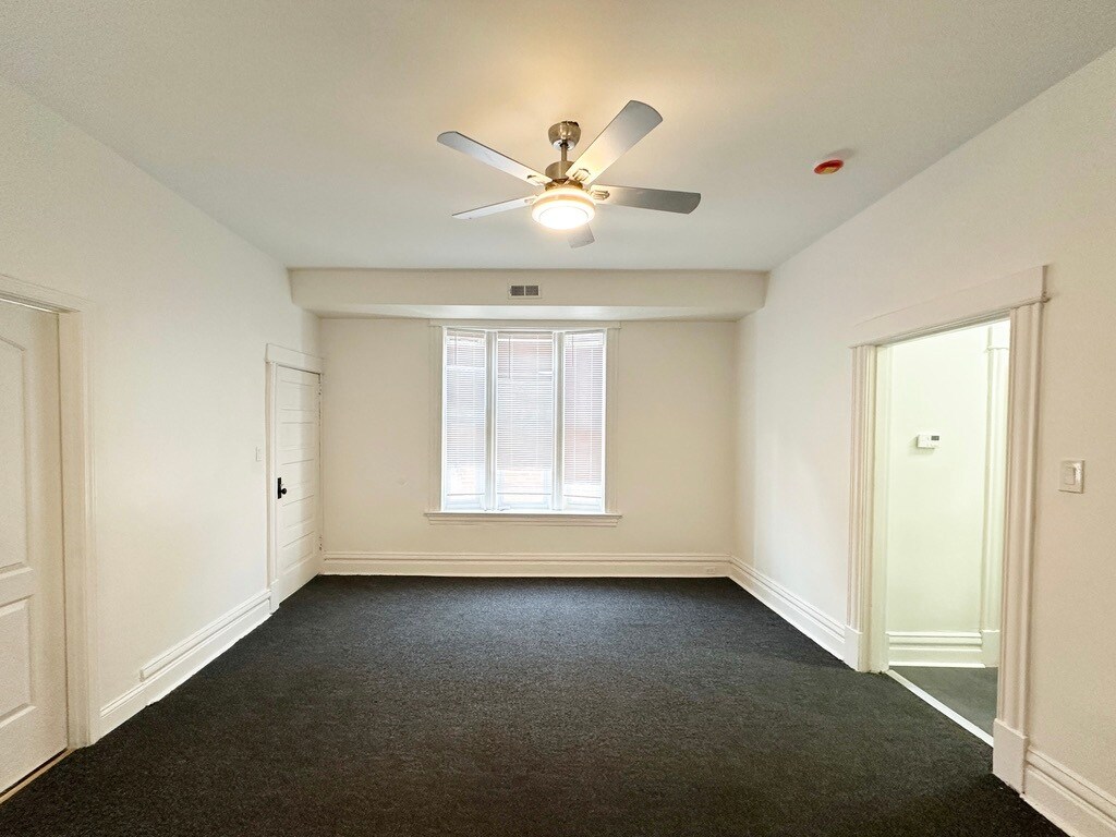 Building Photo - 4167 Botanical Ave