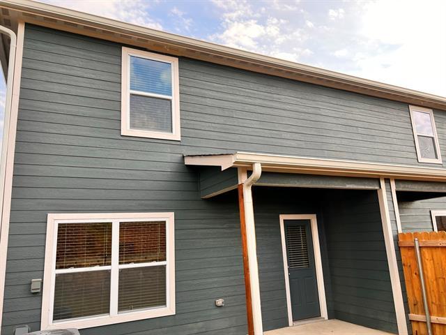 Building Photo - 316 Marsh Ln