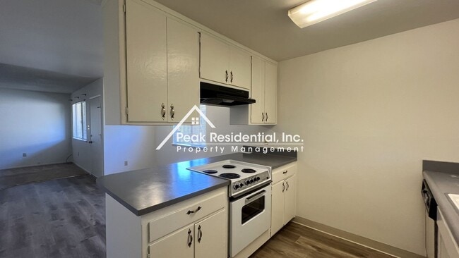 Building Photo - 6319 San Benito Way