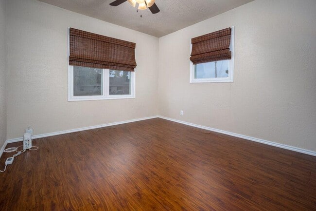 Building Photo - 3700 N Land Ave