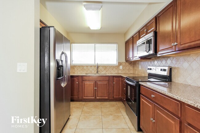Building Photo - 3636 W Ironwood Dr