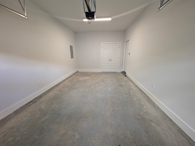 Building Photo - 1549 Payne St