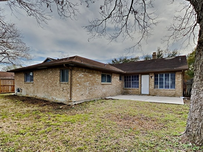 Building Photo - 2238 Turtle Creek Dr
