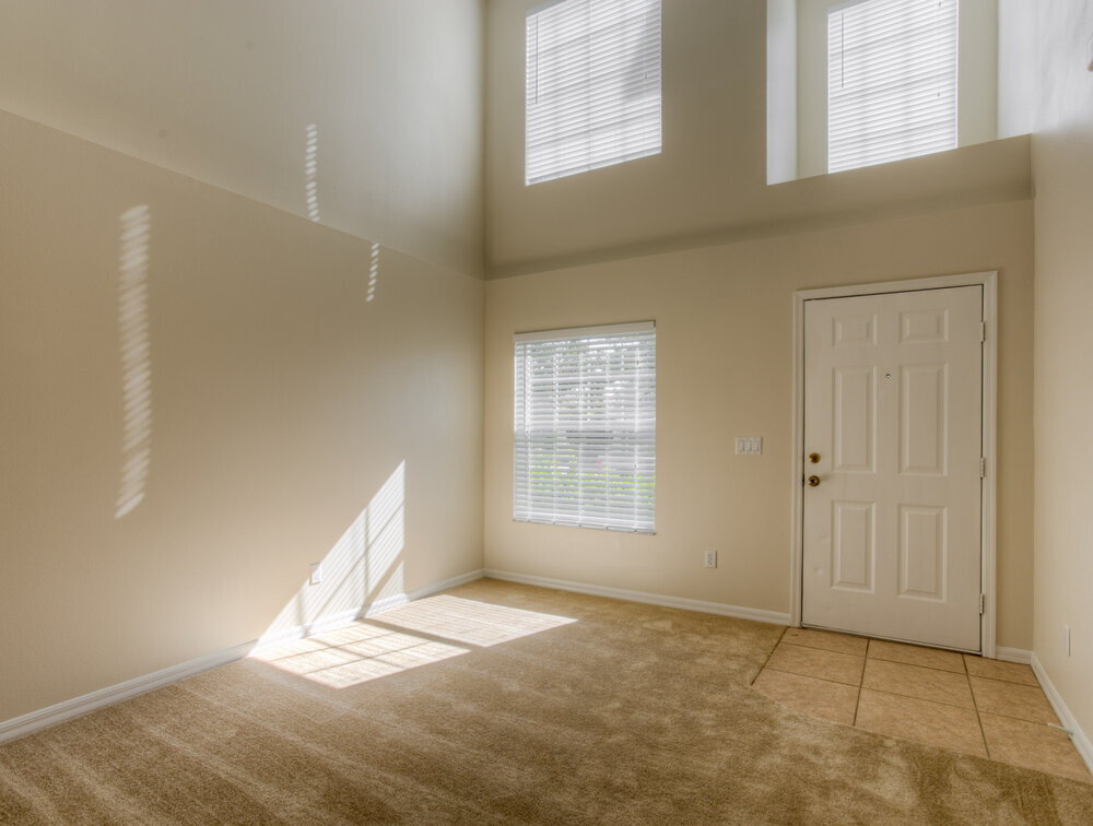 Building Photo - 2217 Heathwood Cir