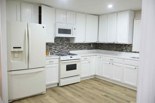 Building Photo - 420 Garland Ave