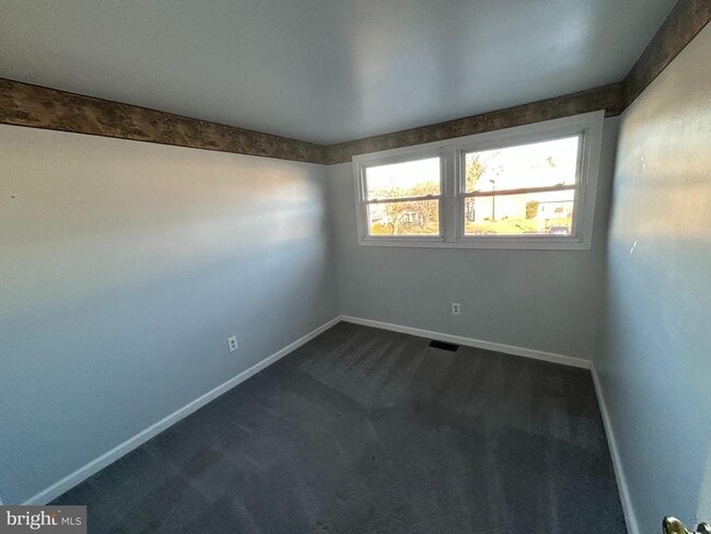 Building Photo - 9 Radcliff Pl