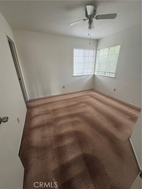 Building Photo - 1524 Canterbury Cir