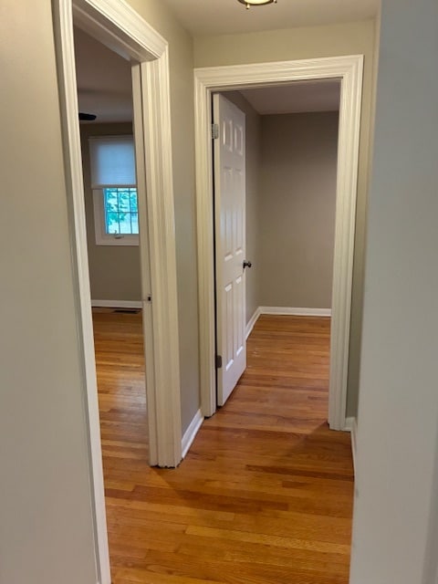 Bedrooms - 1708 W Belle Plaine Ave