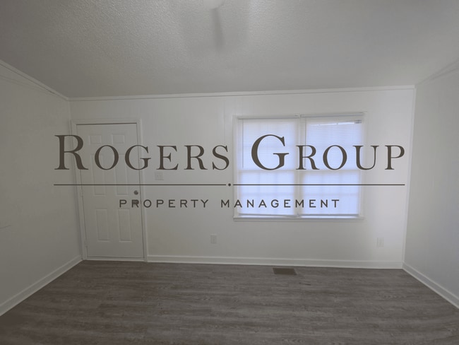 Building Photo - #450 - 240-242 Crozier St Duplex