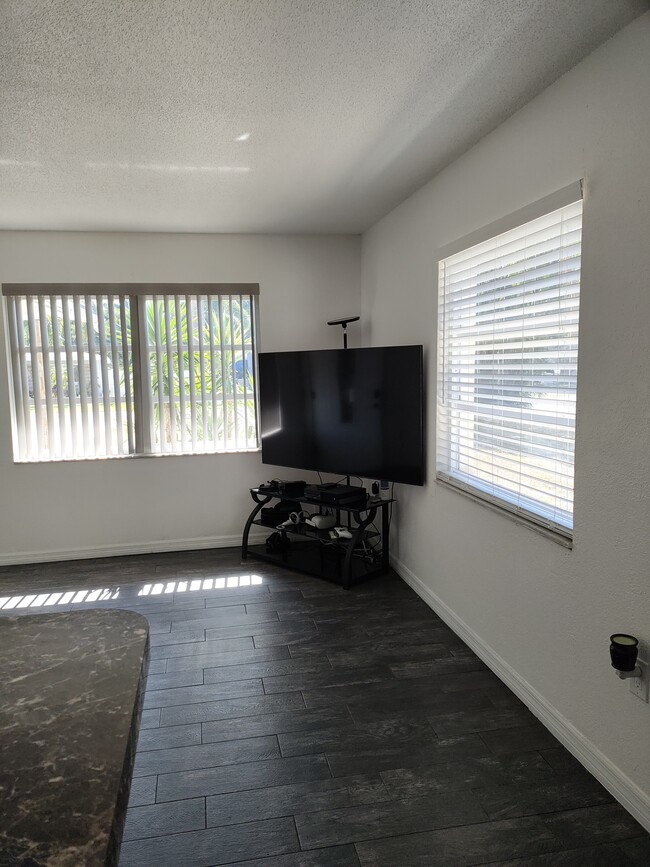 Building Photo - 4325 80th St W