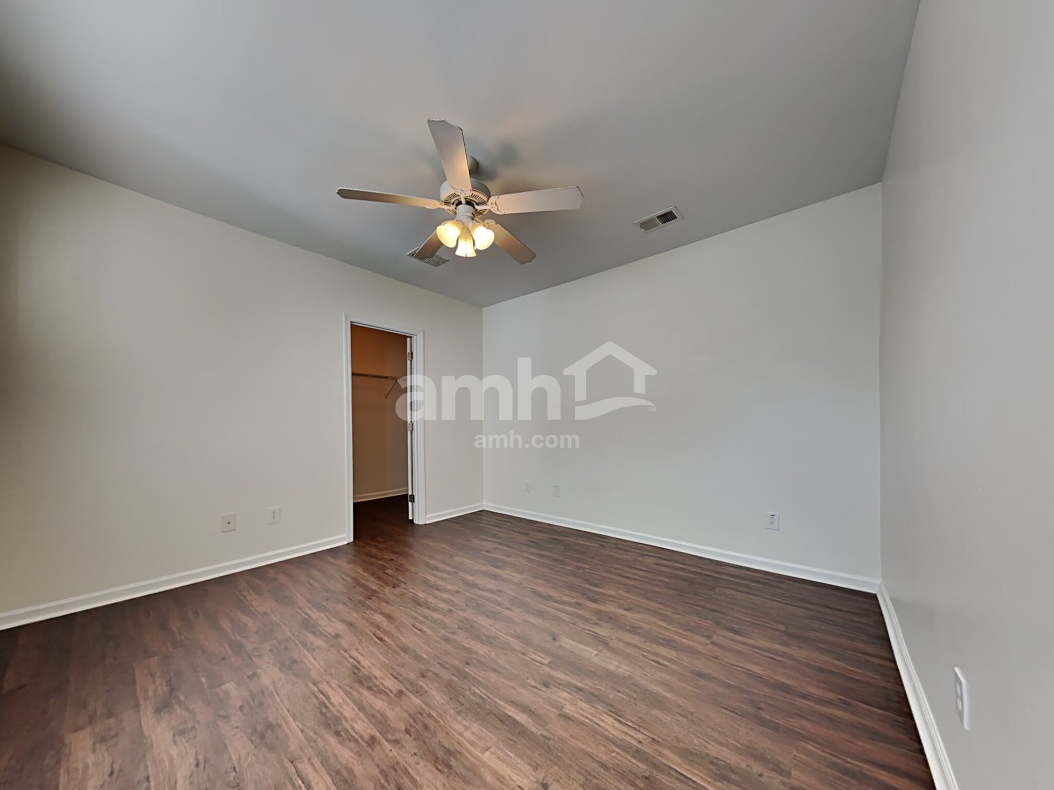 Building Photo - 413 Verbena Ave