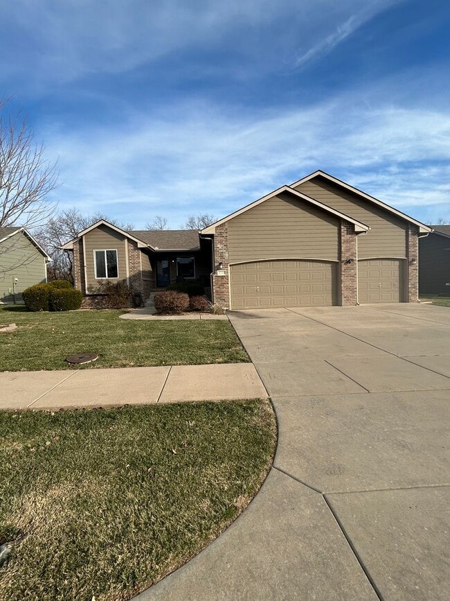 Building Photo - 2918 N Emerson St