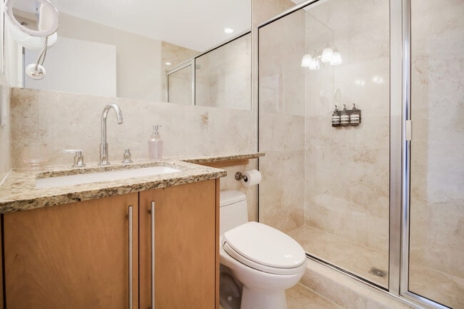 Building Photo - 7939 East Dr