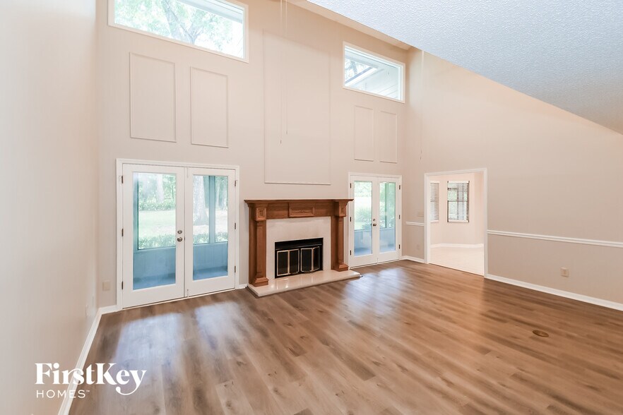 Building Photo - 2790 Ravines Rd