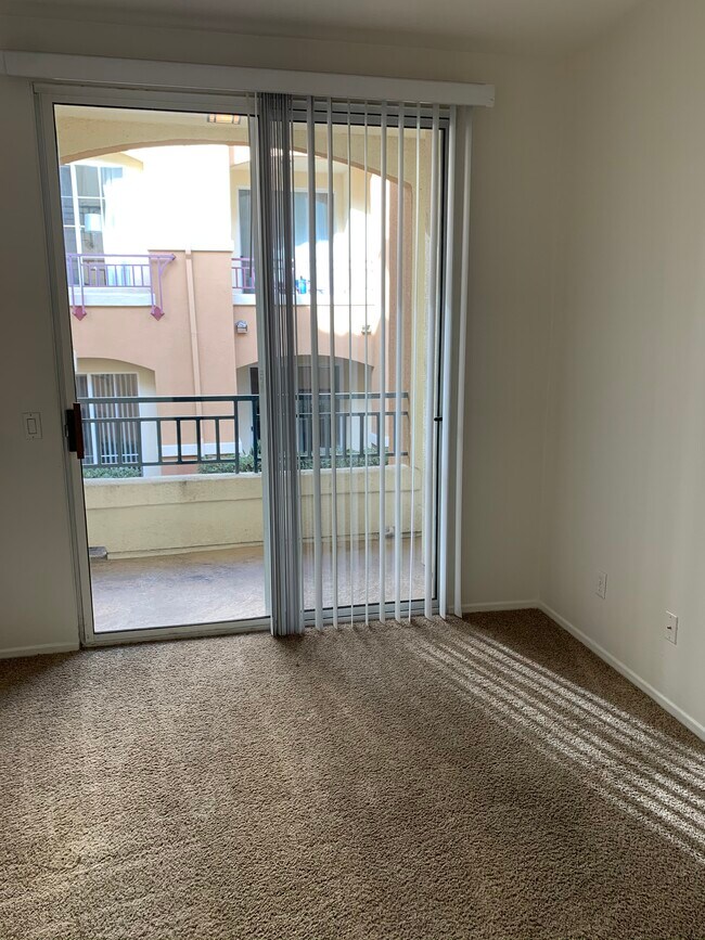 Building Photo - 12364 Carmel Country Rd