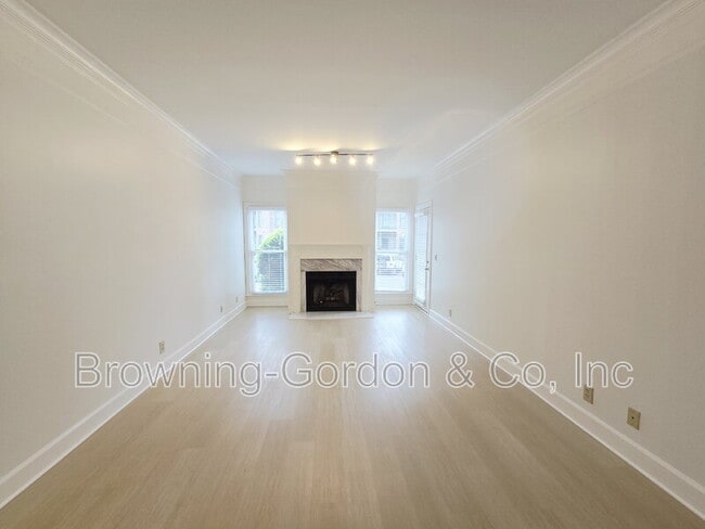 Building Photo - 503 Sloan Rd