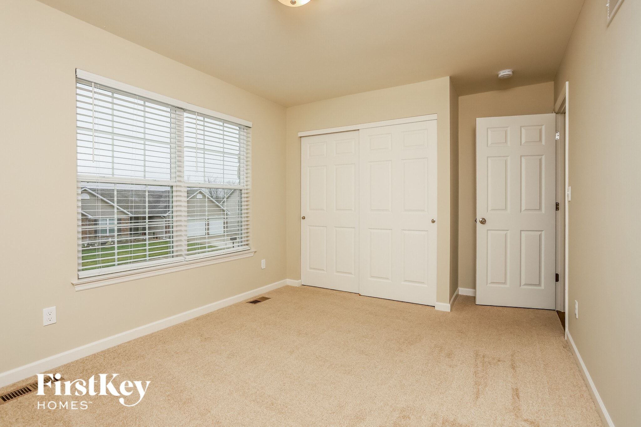 Building Photo - 415 Bittersweet Dr