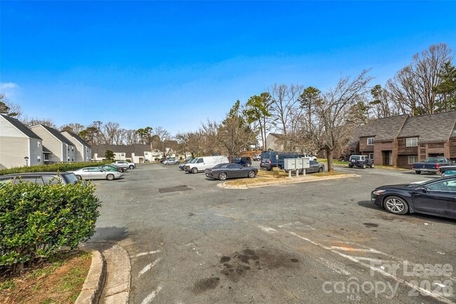 Building Photo - 9119 Spyglass Pl