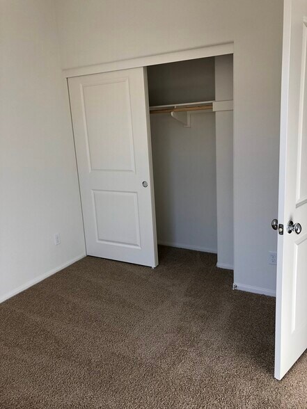 Building Photo - 7448 Solstice Pl