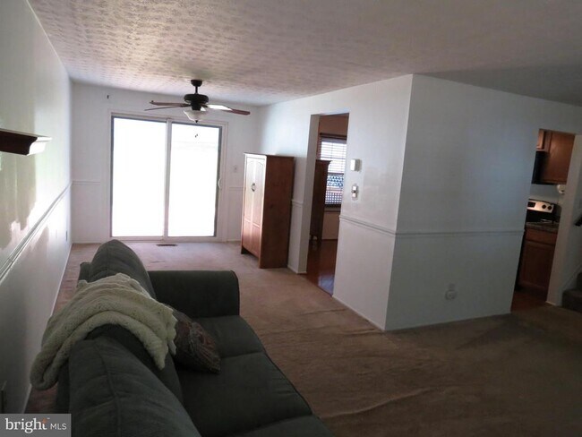 Building Photo - 1513 Wampanoag Dr