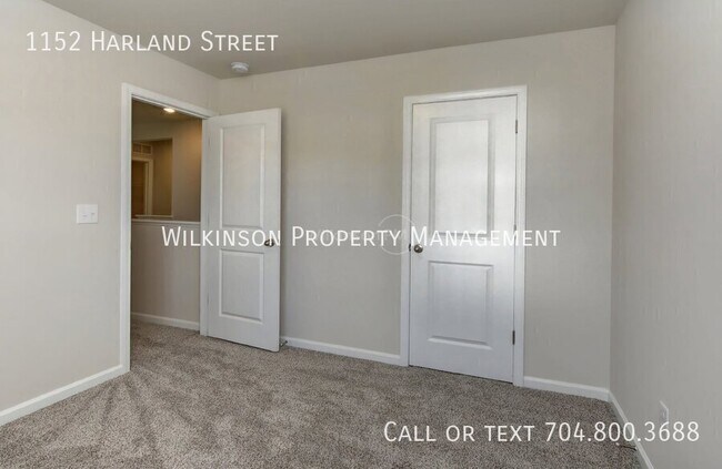 Building Photo - 1152 Harland St