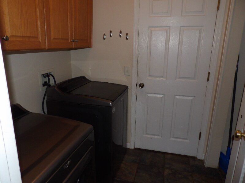 Building Photo - 7601 Barn Owl Dr